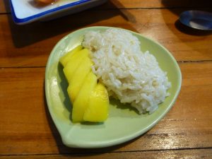 (Coconut) sticky rice and mango Thai cookery