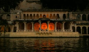 Peering inside from the lake, Udaipur